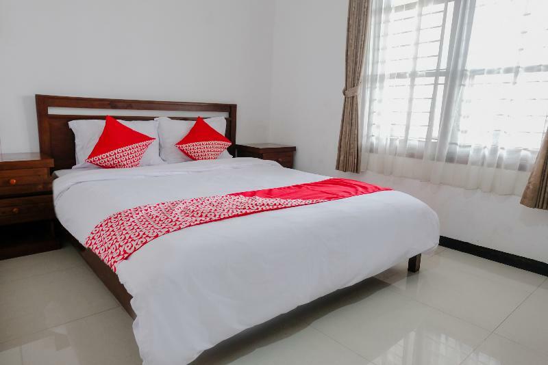 Oyo 350 D' Maktab Homestay Syariah Malang Exteriör bild