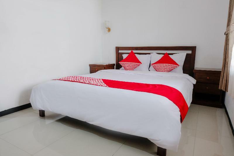 Oyo 350 D' Maktab Homestay Syariah Malang Exteriör bild