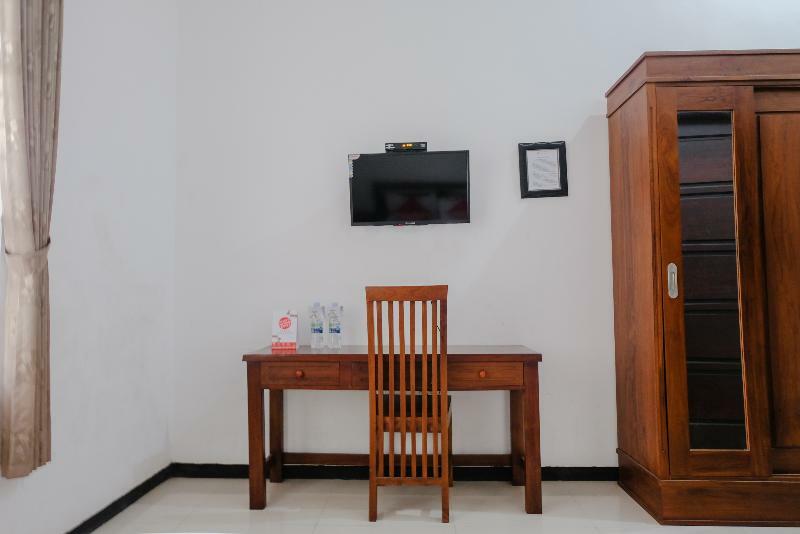 Oyo 350 D' Maktab Homestay Syariah Malang Exteriör bild