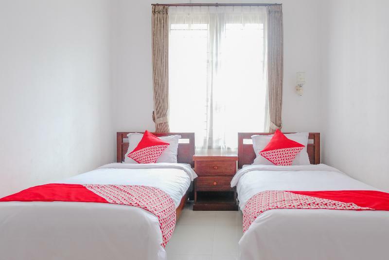 Oyo 350 D' Maktab Homestay Syariah Malang Exteriör bild