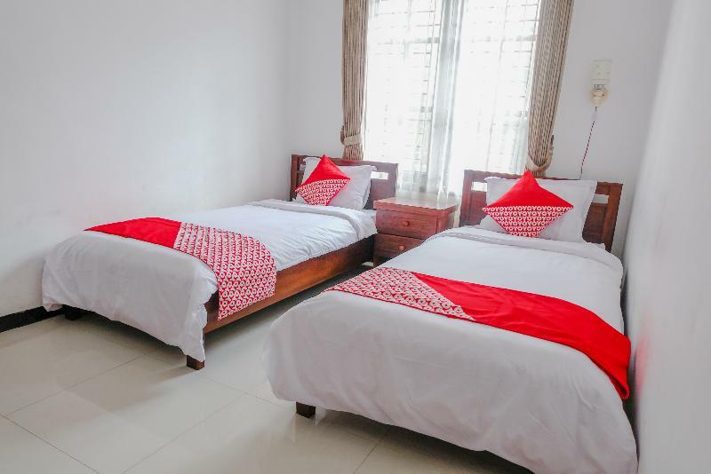 Oyo 350 D' Maktab Homestay Syariah Malang Exteriör bild