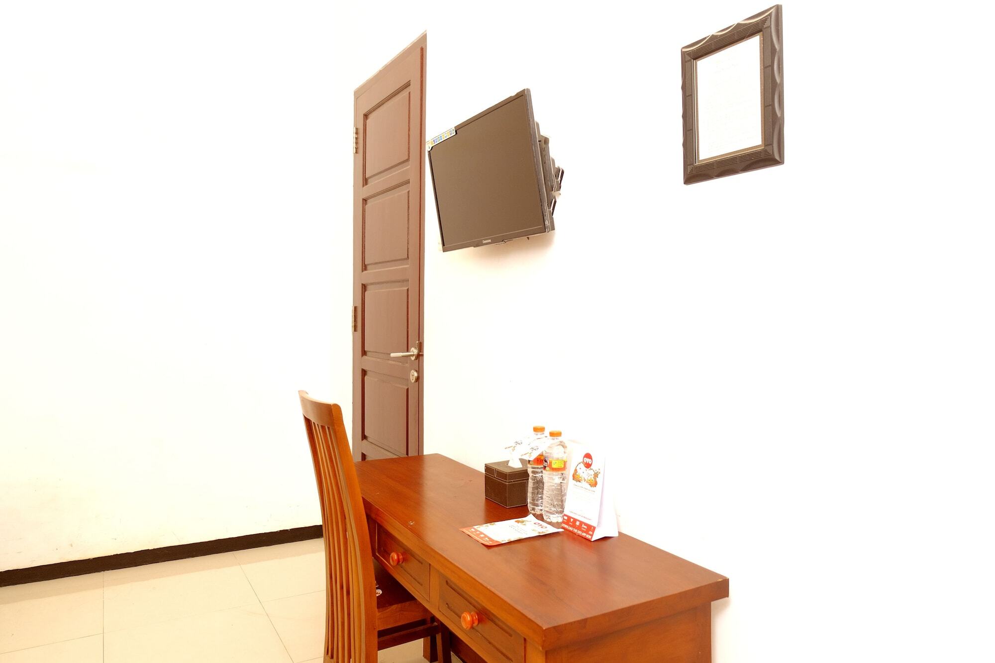 Oyo 350 D' Maktab Homestay Syariah Malang Exteriör bild